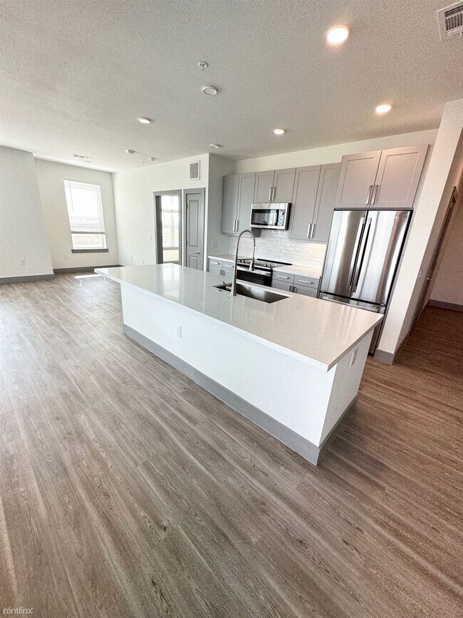 Foto del edificio - 2 br, 2 bath Condo - 26585 E University Dr...