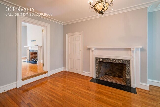 Building Photo - 535 Spruce St