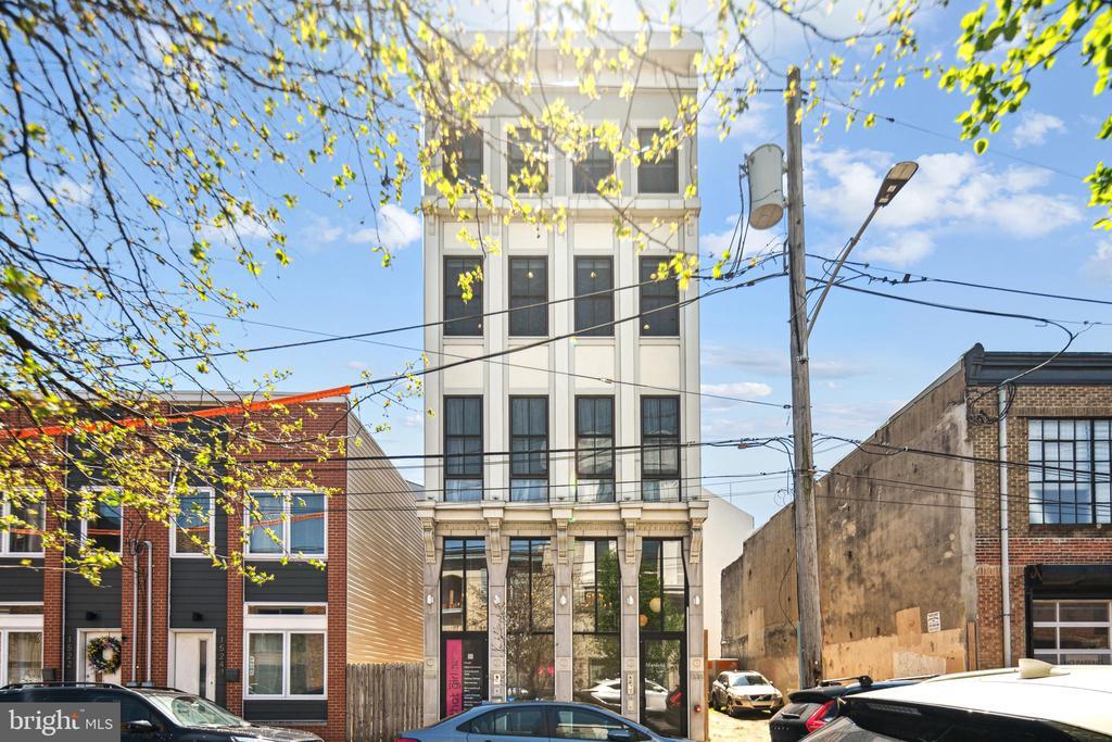 Primary Photo - 1526 Parrish St