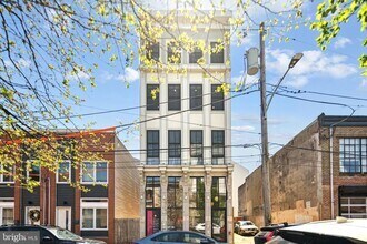 Building Photo - 1526 Parrish St