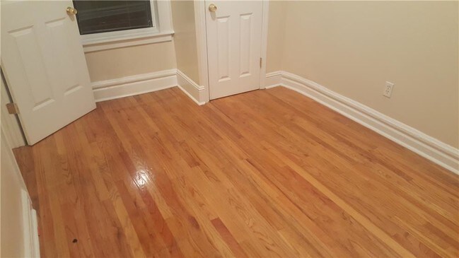 Building Photo - 184 Bradhurst Ave