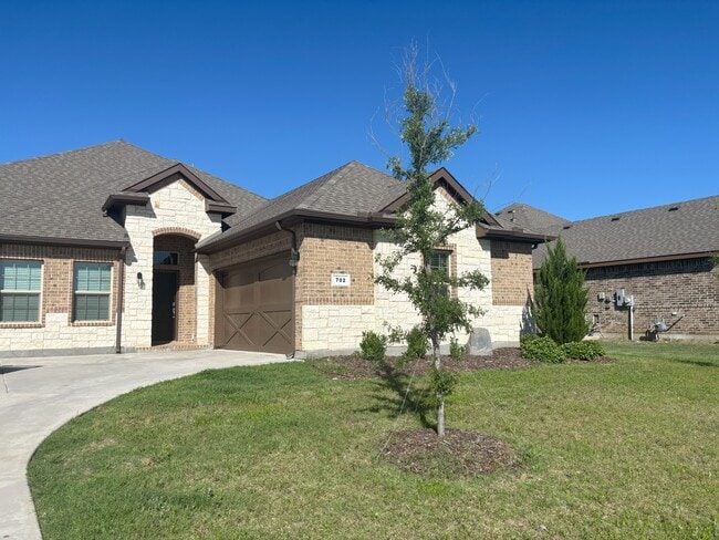 Building Photo - 702 Audrey Ln