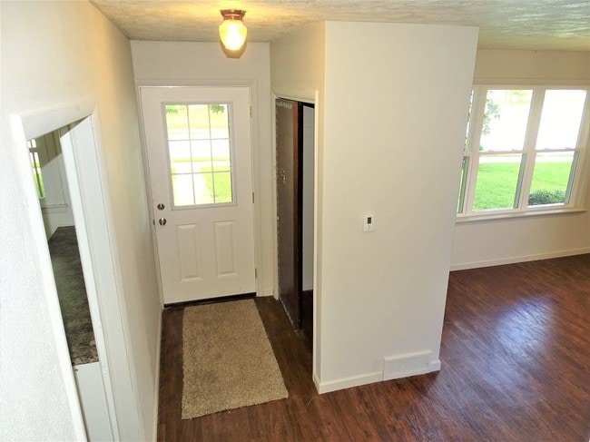 Building Photo - 508 Shirley Dr
