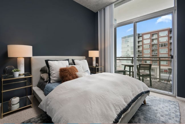 Foto del edificio - 1169 S Plymouth Ct