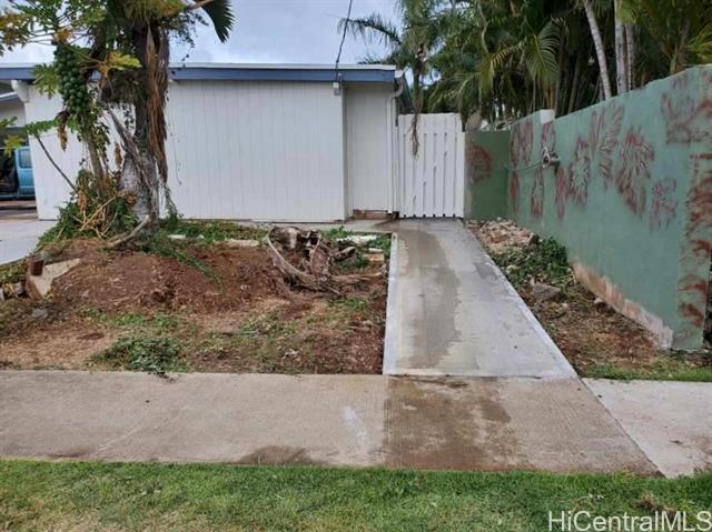 Building Photo - 623 Papalani St