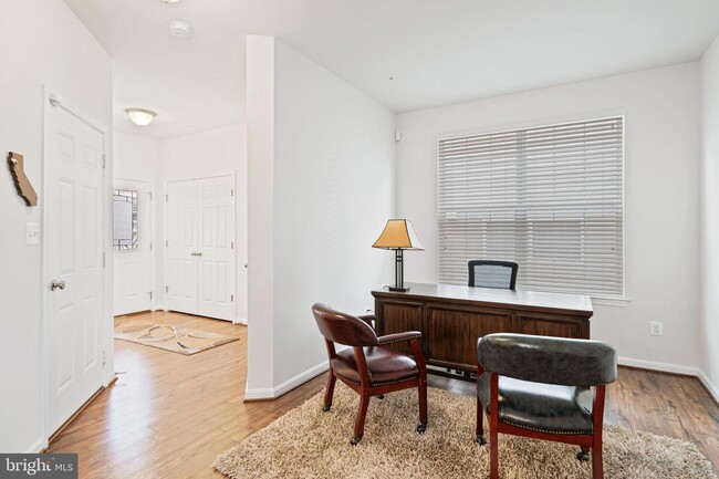 Building Photo - 3581 Eagle Ridge Dr