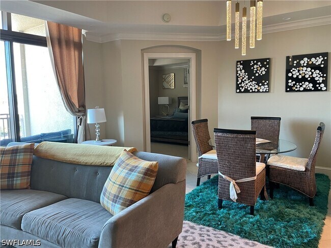 Building Photo - 9115 Strada Pl