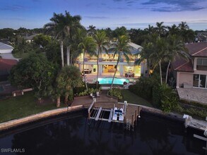 Building Photo - 377 Pirates Bight