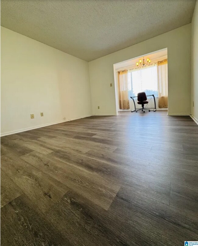 Foto del edificio - 422 Skyview Dr