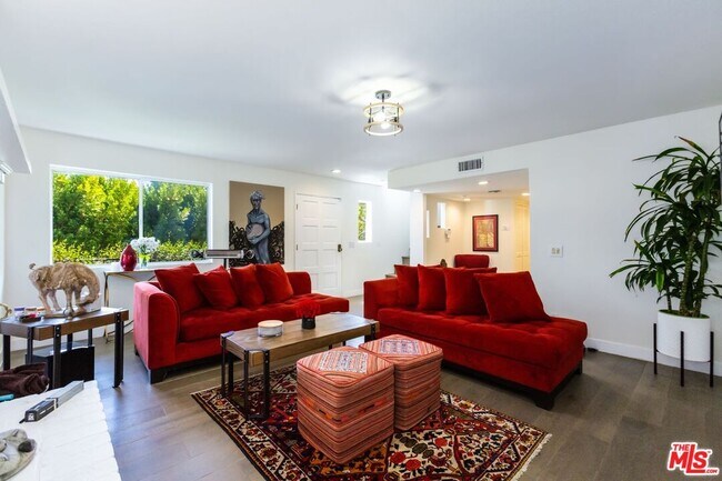Building Photo - 14550 Round Valley Dr