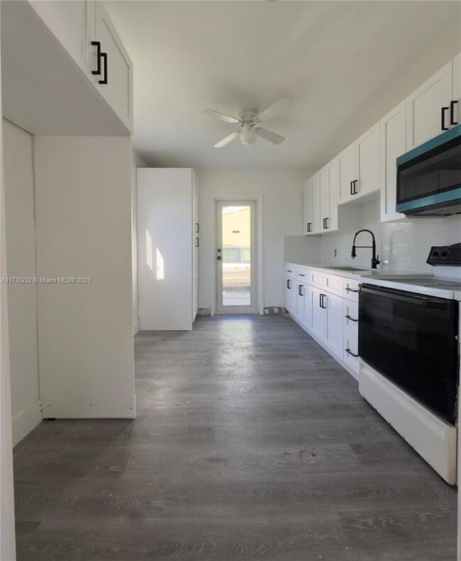 Foto del edificio - 2 bedroom in Opa Locka FL 33054