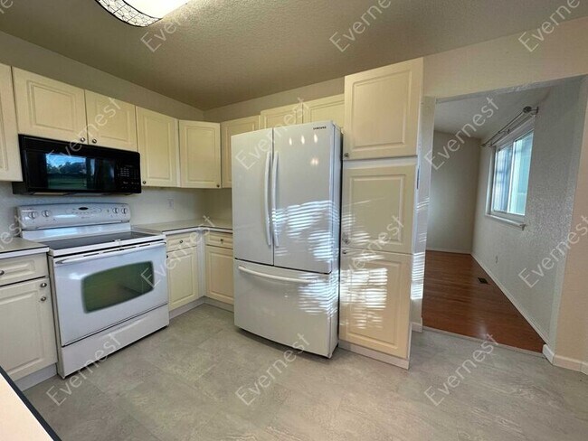 Building Photo - 12734 Eudora Dr