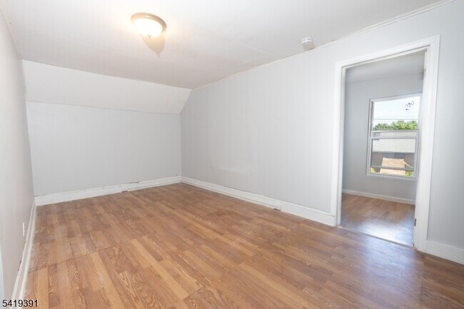 Foto del edificio - 297 W Broadway