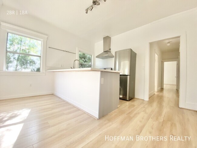 Foto del edificio - 400 N Ave 54