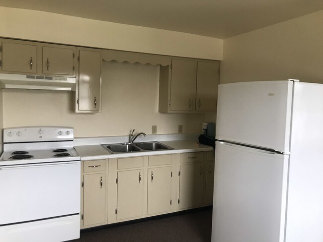 Cocina - 8 E Main St