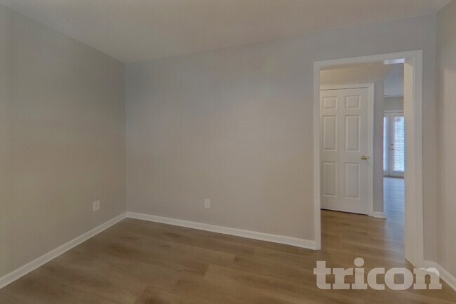 Foto del edificio - 65 Sand Oak Ct