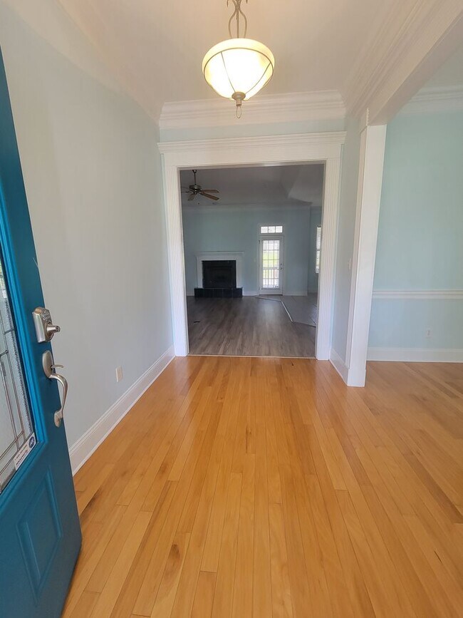 Foto del edificio - Beautiful home in Cypress Lakes in Lake Park