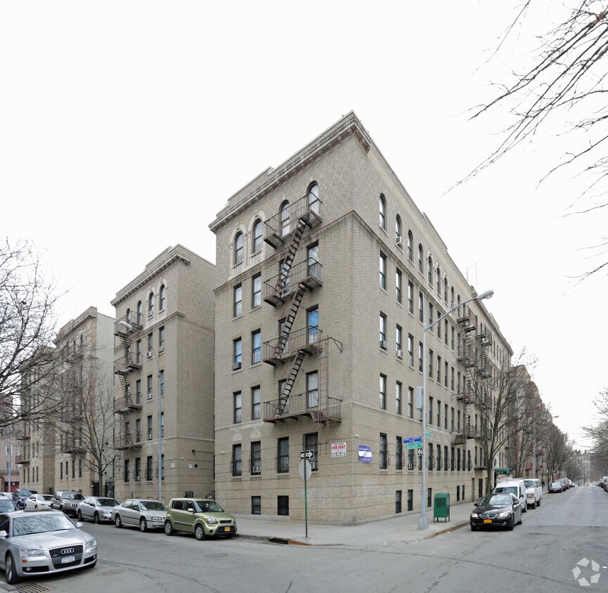 Primary Photo - 3202 Kossuth Ave