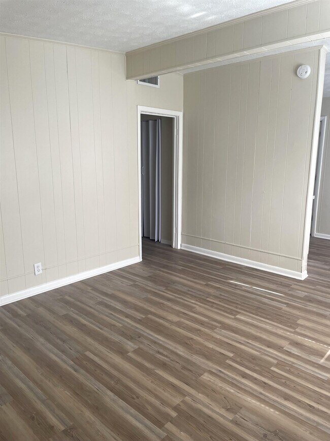 Foto del edificio - 9 Dr R.B. Hayling Pl