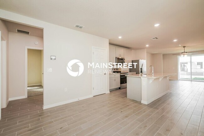 Foto del edificio - 3 Bedroom Pet-Friendly Home in St. Cloud, FL with Main Street Renewal