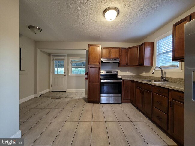 Foto del edificio - 1304 Nancy Dr