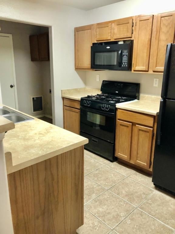Building Photo - 5732 Saluki Dr
