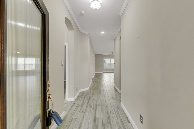 Building Photo - 31778 Twin Timbers Ln