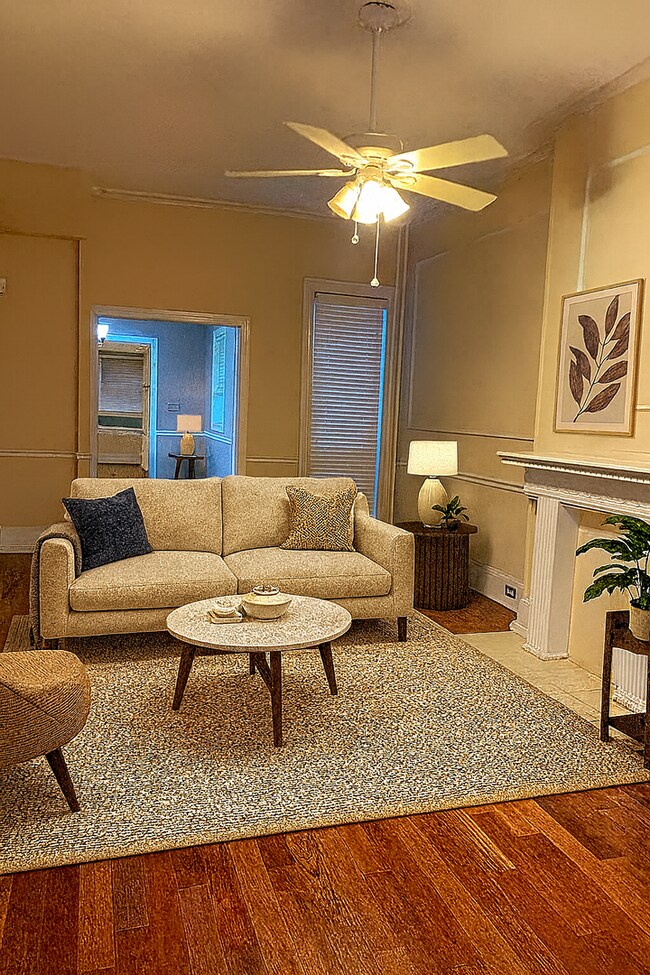 Foto del edificio - Beautiful 3-Bedroom Townhouse in South Phi...