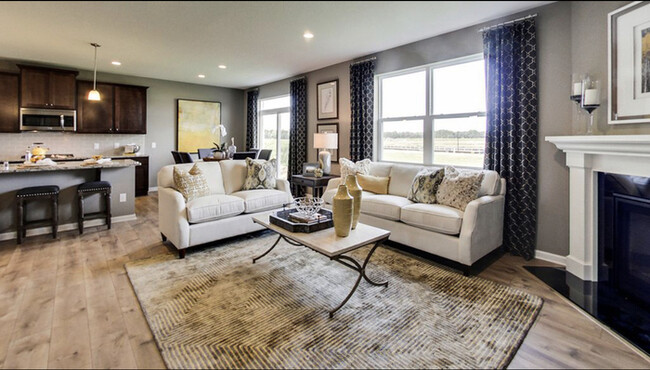 Building Photo - Gorgeous 4 Bedroom, 3.5 Bath Single Family...