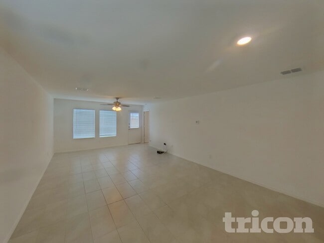 Foto del edificio - 140 Cornstalk Ln
