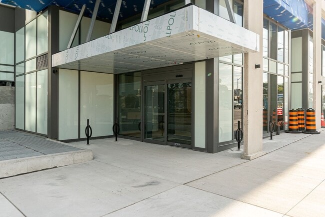 Building Photo - 1195 The Queensway