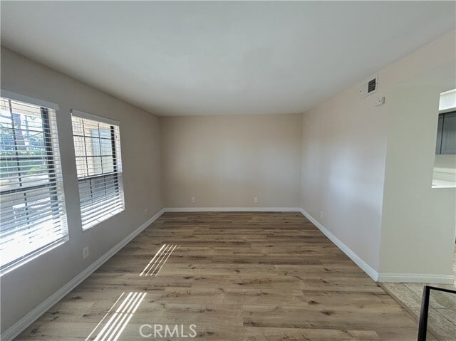 Building Photo - 8167 Vineyard Ave