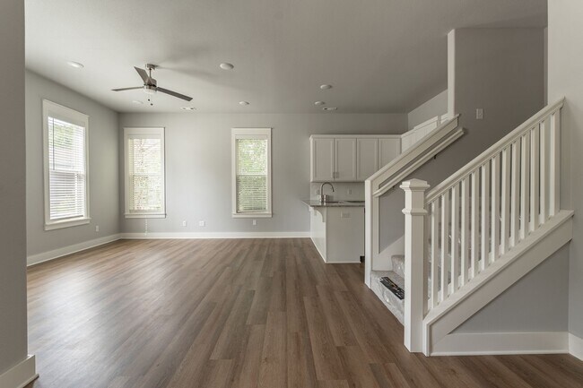 Foto del edificio - New 3 BR/3.5 BA home in Willow Bend