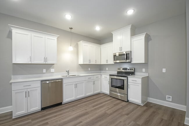 Foto del edificio - 19905 Grantham Rd