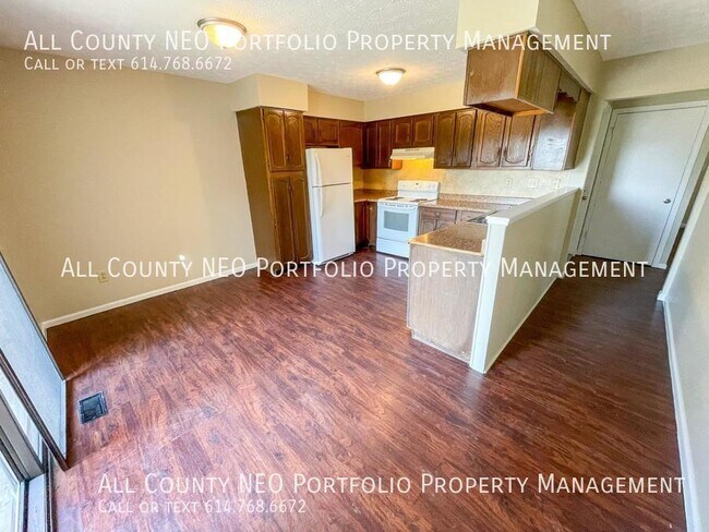Building Photo - 6345 Birchview Dr S