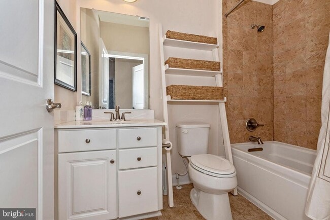 Building Photo - 9124 Kenway Ln