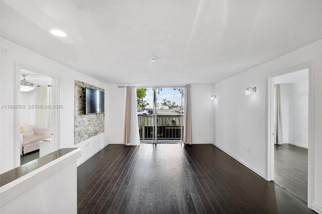 Foto del edificio - 1720 NW N River Dr