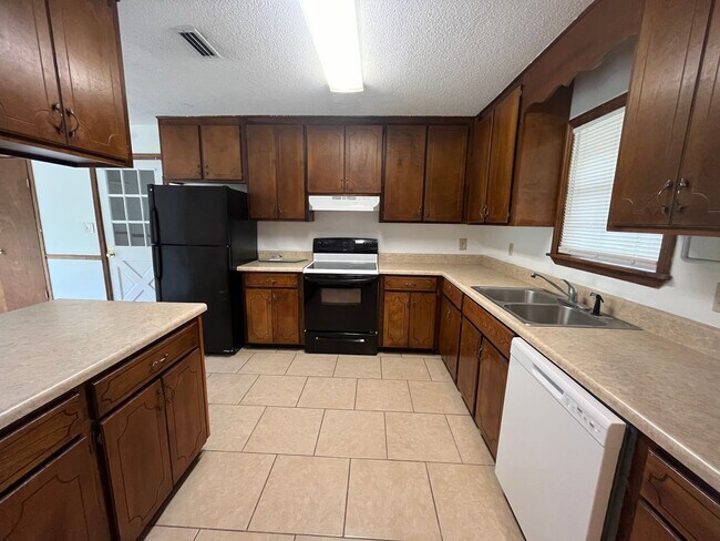 Building Photo - 3438 Ashurst Dr