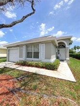 Building Photo - 487 SE 20th Dr