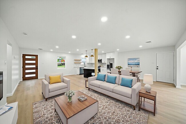 Building Photo - 6034 Birchmont Dr