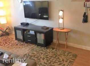 Building Photo - 1 br, 1 bath  - 4028 Poplar Level Rd Apt 3