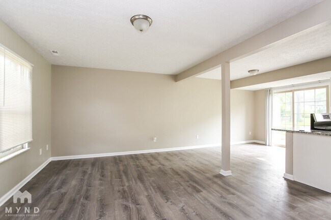 Foto del edificio - 1500 Manor Dr