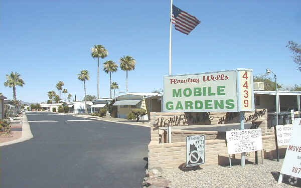 Foto del edificio - Flowing Wells Mobile Home Garden