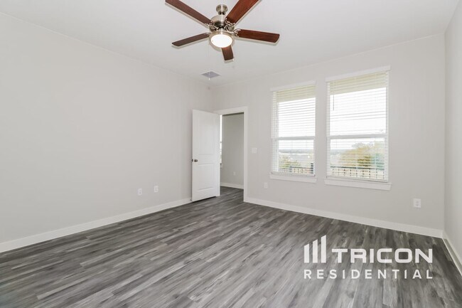 Building Photo - 600 Raglands Road Leander TX