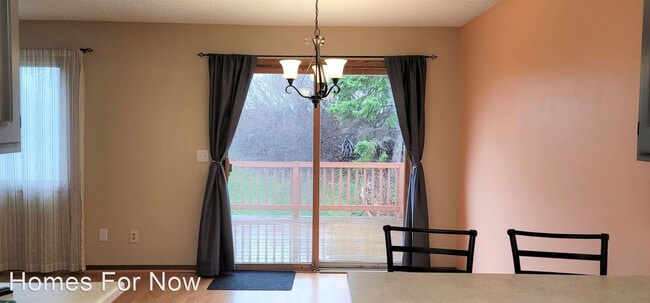 Building Photo - 2 br, 2 bath House - 4497 Clover Lane #B