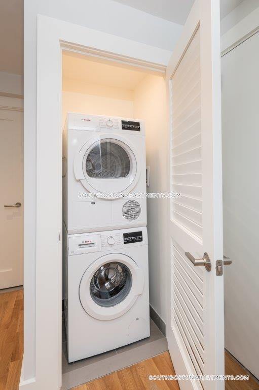 Building Photo - 1410 Columbia Rd