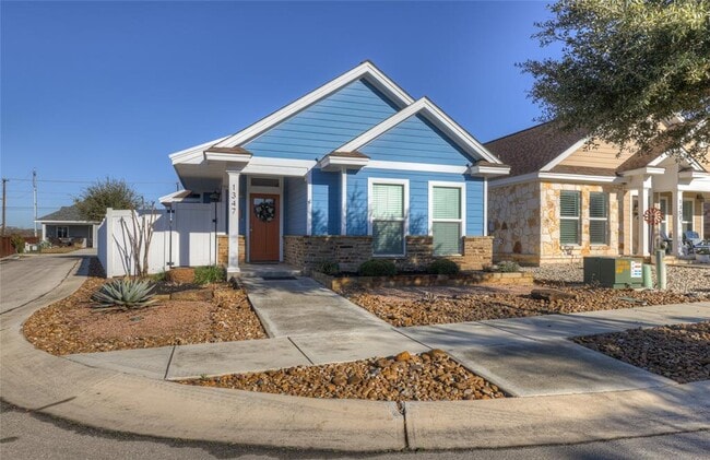 Building Photo - 1347 Dexters Pl