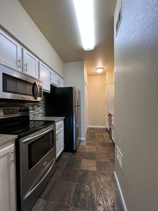 Foto del edificio - Spacious 2 Bed 1.5 Bath Townhome in Boulde...