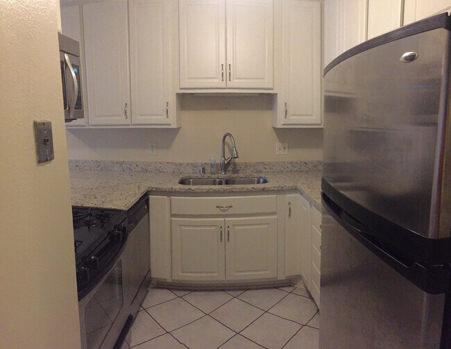 Building Photo - 4080 W Rivers Edge Cir