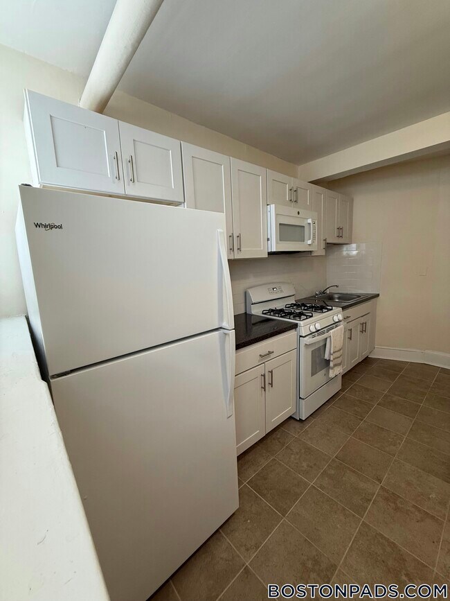 Foto del edificio - 17 Barrows St